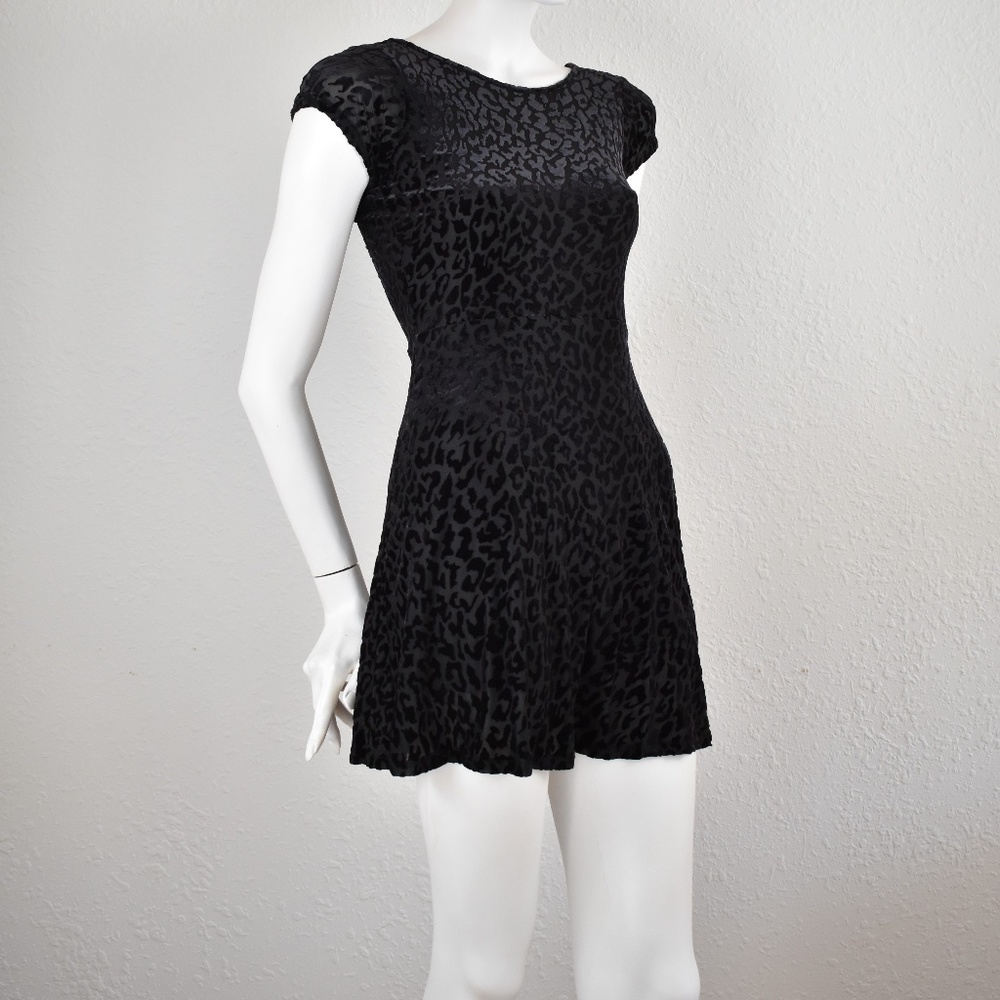 Aeropostale Black Leopard Skater Mini Dress Sz S